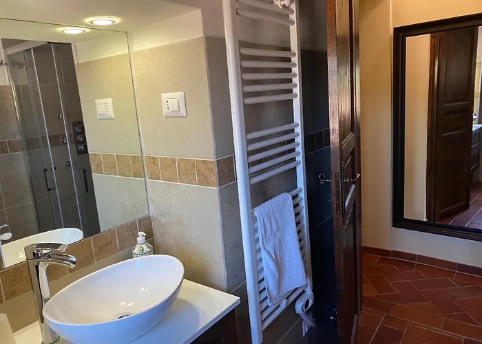 Daire Rosa Di Maggio Pari